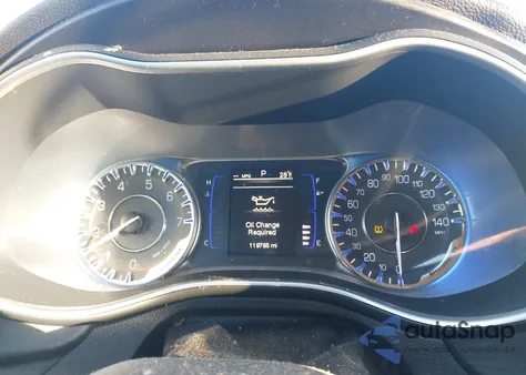 2015 Chrysler 200 Limited z USA, uszkodzony, nr VIN 1C3CCCAB6FN618672